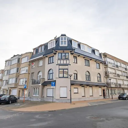 Modern In Middelkerke With Beach Nearby Apartment *