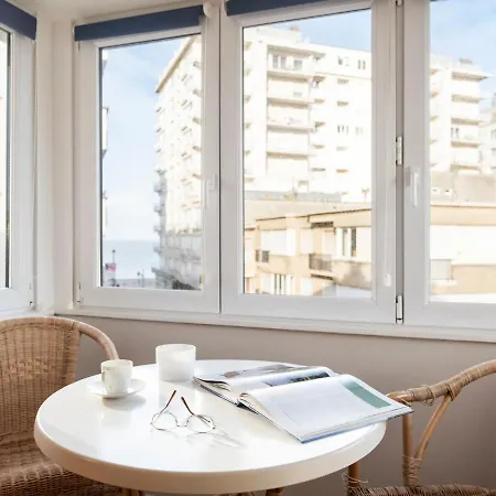 Daire Modern In Middelkerke With Beach Nearby *