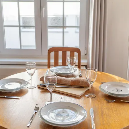 Modern In Middelkerke With Beach Nearby Daire